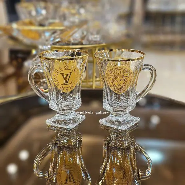 فنجان طلاکوب مدل کوادرون پایه دار